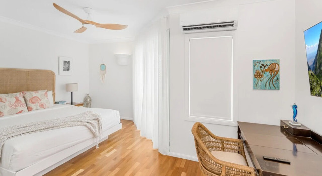 Belle Escapes - Sapphire Suite Absolute Beachfront Alamanda Resort 17