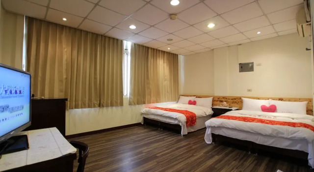 Четырёхместный семейный номер Standard Tanxiang Resort Hotel Sun Moon Lake Harbour - Sun Moon Lake Pier