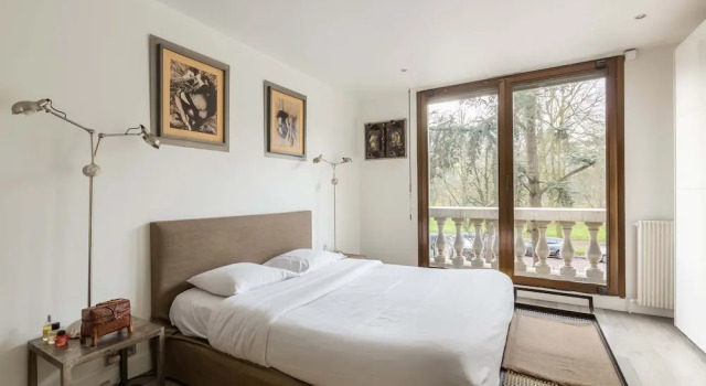 Neuilly-sur-seine Modernist Retreat