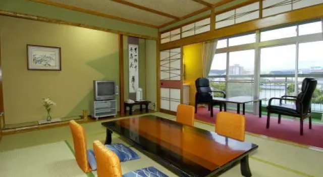 Izunagaoka Onsen Kona Honten, Boek Hotel Hotels in Tokai met parkeren, Parkeren