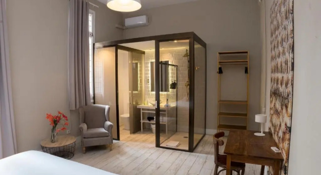 Номер Superior Cami Gallery Barcelona