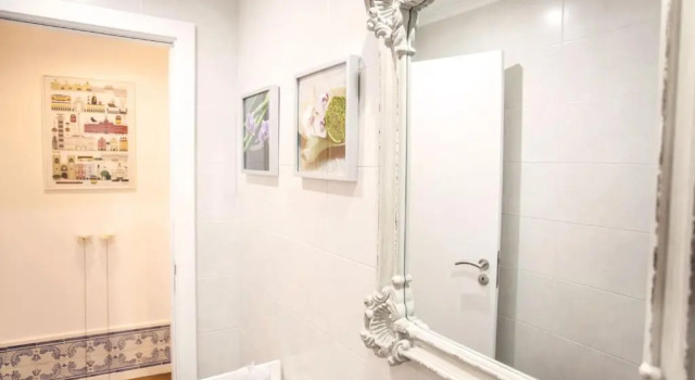 Апартаменты Typical Bairro Alto Apartment Lisbon
