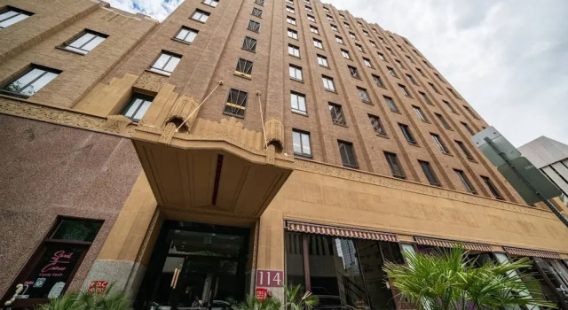 Luxury Downtown Phoenix Loft - Pool Gym Laundry