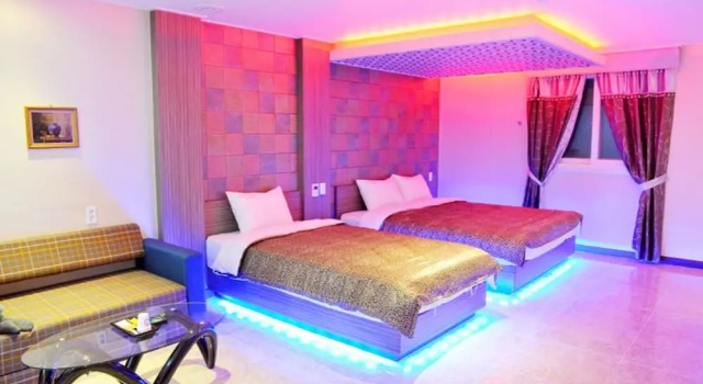 Aria Hotel