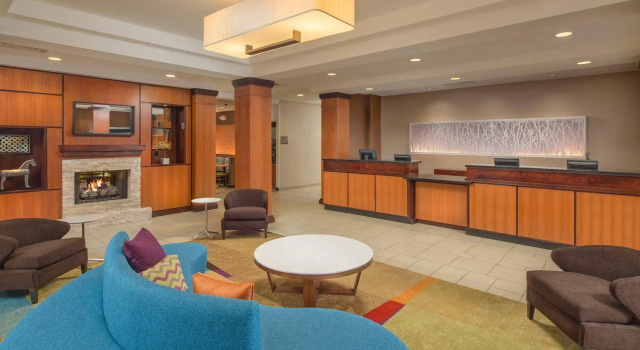 Fairfield Inn and Suites Cleveland, Rezervovat Hotel Cleveland Georgie
