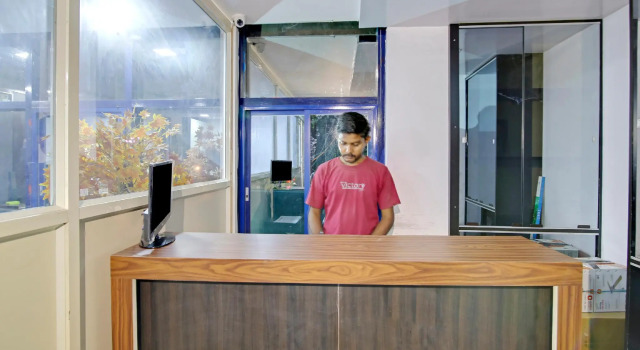 Hotel Sukhi Palace, Забронировать Отель Отели Бангалора 3 звезды, рядом с INOX Theatre, 3*