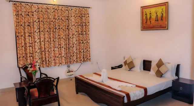 TR'S Edifice - A Luxury Guest House