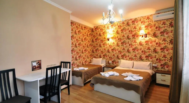 Семейный номер Standard с балконом Renaissance Hotel Tbilisi