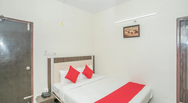 OYO 13745 CMN Stay, Rezerwuj Hotel Hoskote Bangalore