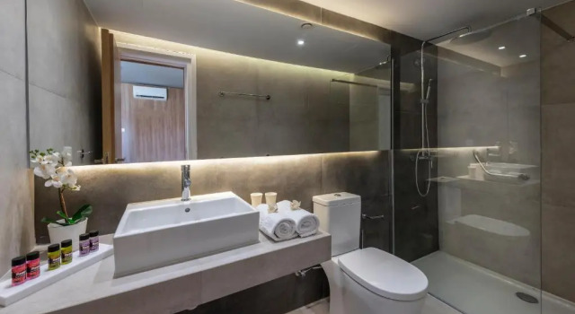 Standardowy dwuosobowy pokój i balkonem Malama Beach Holiday Village