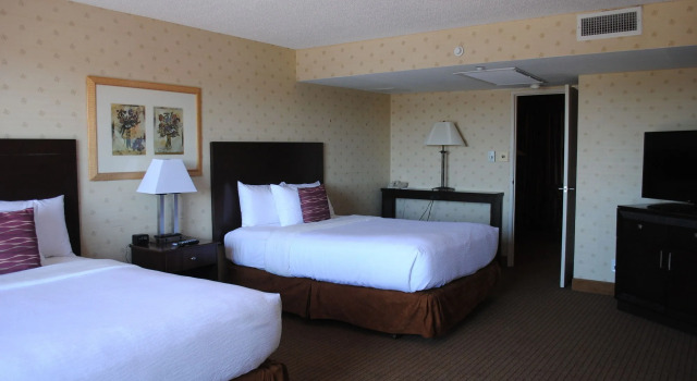 Embassy Suites Kansas City Plaza, Đặt Khách sạn Kansas City (Missouri) 