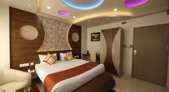 Capital O 19719 Aaccord Hotel, Rezervovat Hotel Hotely v Bangalore s parkováním, Parkování