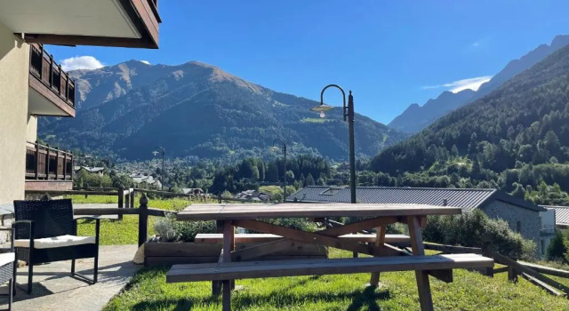 Апартаменты Miki's Home - 2 Bagni E Giardino Privato