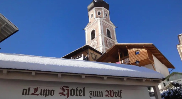 Hotel zum Wolf, Забронировать Отель Отели и гостиницы Кастельротто, рядом с Подъемник Маринценлифт, Отель