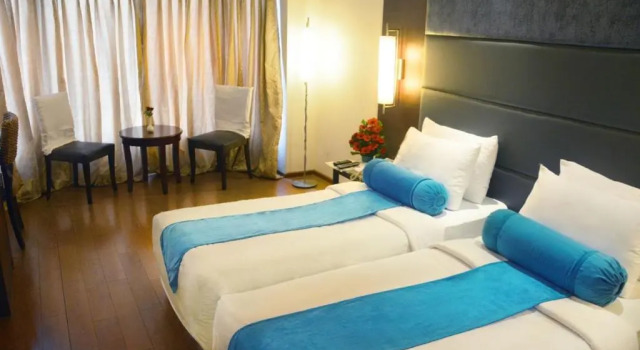 Двухместный номер Superior Ashraya International Hotel