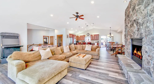 Tahoe  In The Pines 4 Bedroom Home