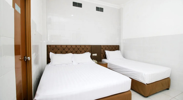 Metro Hotel