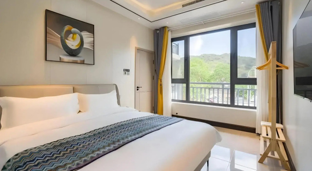 Floral Hotel· Beijing Meet Mountain hotel, Rezerwuj Hotel Erdaoguan 