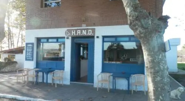 H.A.N.D Surf Hostel, Buchen Sie Hostel Hotels in Kantabrien mit Parkplatz, Parkplätze