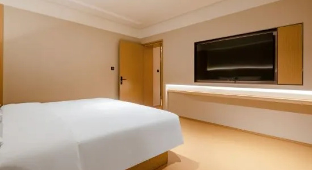 Люкс JI Hotel (Zhengzhou Lvbo Avenue Fangte Tourism Resort)