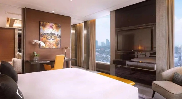 Двухместный номер Standard с видом на бассейн Sofitel Kuala Lumpur Damansara