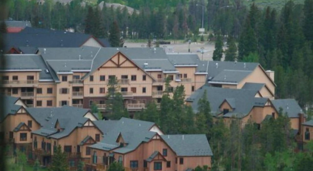 Номер Standard с балконом 1 Bedroom Colorado Mountain Vacation Rental in River Run Village with Convenient Access to Ski Slopes
