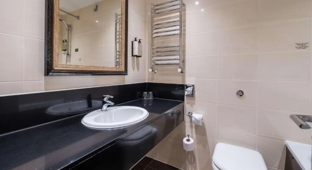 Трёхместный семейный номер Standard Hull Humber View Hotel, Sure Hotel Collection by BW