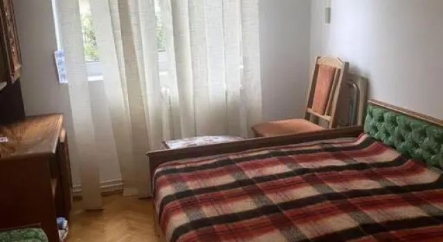 cozy two-bedroom apartment