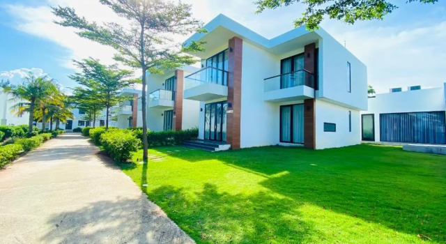 Коттедж с 3 комнатами Saint Simeon Resort Villa Owner
