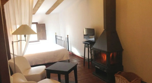 Casa de las Hazas, Book Hotel Hotels in Aragon with Parking, Parking