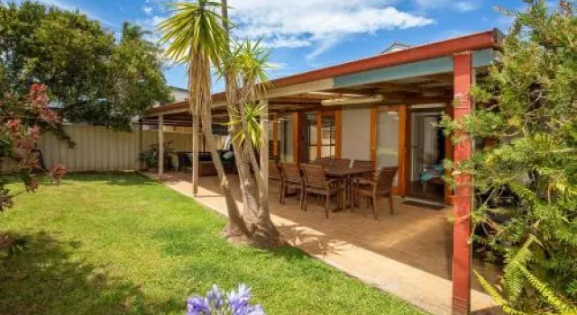 Sunbaker Beach House, Забронировать Отель Отели Калберра-Бич с парковкой, Парковка