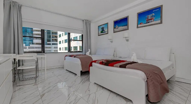 Студия с видом на бассейн Beach Front Studio Miami Beach
