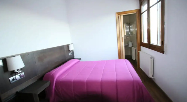 Hostal O Pendón, 预订 酒店 曼萨内达 Ribeira Sacra