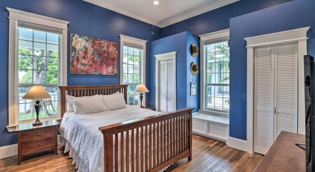 Коттедж Historic Houston Bungalow ~ 2 Mi to Downtown!