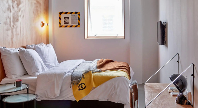 Номер Comfort Q-Factory Hotel