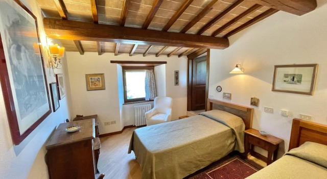Luxurious Umbrian Retreat for 10 With Private Terrace and Pool, Varaa Lomakoti Spoleto Umbria