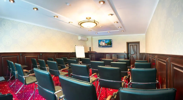 Sherwood Hotel, Rezerwuj Hotel Sudova Vyshnia 