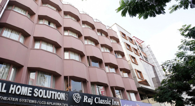 OYO Flagship 19581 Hotel Raj Classic MG Road