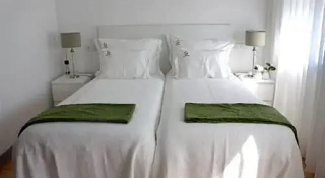 G Guest House, Забронировать Гостевой дом Гимарайнш Минхо, рядом с Санта Маринья да Коста