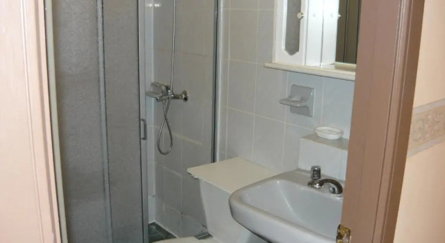 Трёхместный номер Standard Hostal Residencia Blest Gana
