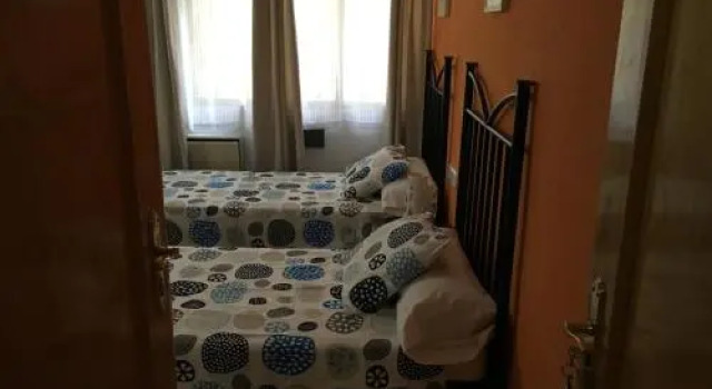 Hostal Tres Cantos, Забронировать Отель Отели Провинции Мадрида 3 звезды, рядом с Aeptm Asociación de Empresarios del Parque Tecnológico, 3*