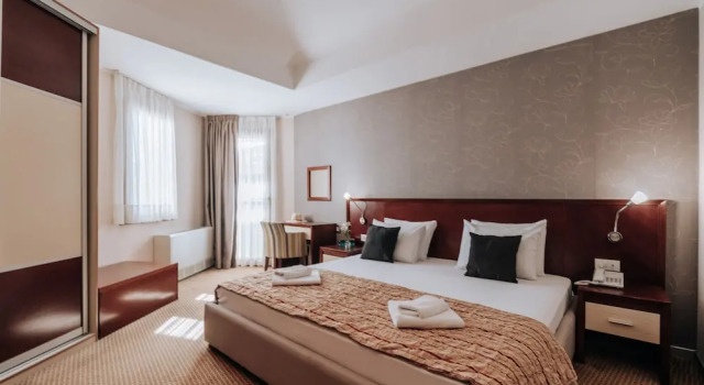 Люкс Presidential с балконом Apartments Del Mar