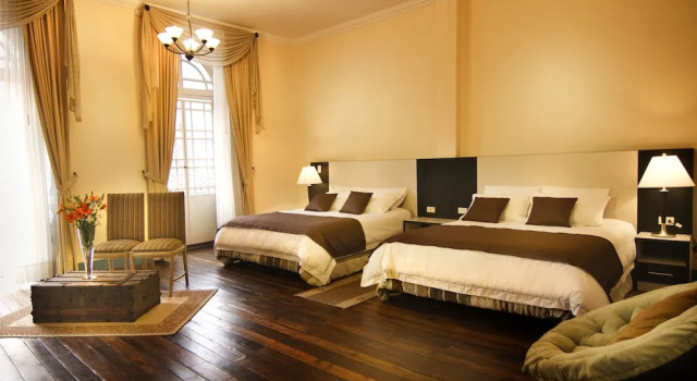 Camera quadrupla Standard con balcone Del Parque Hotel & Suites