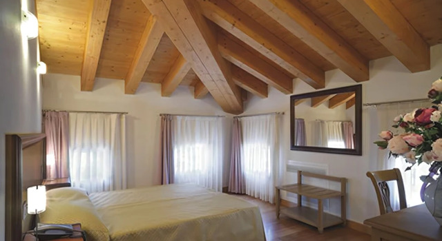 Malga Rossa, Prenota Hotel Mussolente Veneto