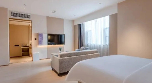 Люкс Lavande Hotel (Zhongshan Shiqi Daxin Xinduhui,North of Zhongshan Railway Station)