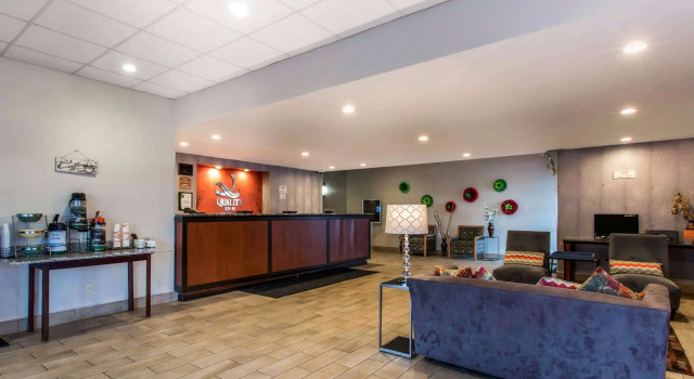 Quality Inn West Springfield, Забронировать Отель Спринг-Филд Массачусетс