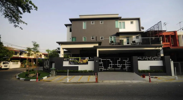 i-homey guesthouse, Prenota Hotel Hotel economici a Alor Setar