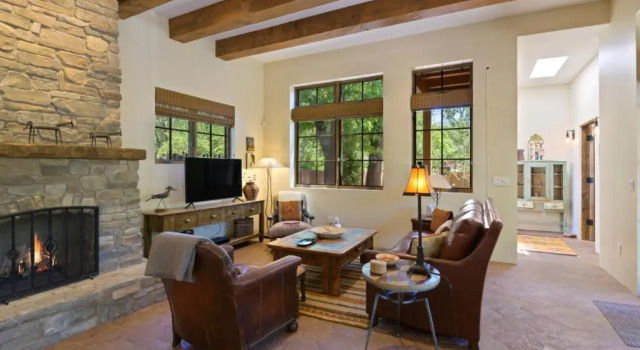 Коттедж Casa Cuervo - Luxury Home With Gorgeous Amenities a Block off Canyon Rd
