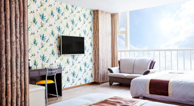 A Ace Hotel