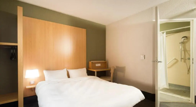 Двухместный номер Accessible B&B HOTEL Paris Est Bobigny Université